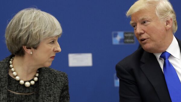 Tổng thống Hoa Kỳ Donald Trump và Thủ tướng Anh Theresa May - Sputnik Việt Nam