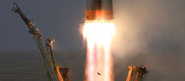 Phóng tên lửa đẩy Soyuz-FG với tàu vũ trụ có người lái Soyuz-MS 09 từ bệ phóng của sân bay vũ trụ Baikonur - Sputnik Việt Nam