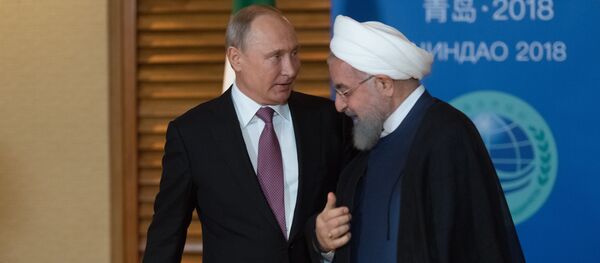 Tổng thống Nga Vladimir Putin và Tổng thống Iran Hasan Rukhani Tổng thống Nga Vladimir Putin và Tổng thống Iran Hasan Rukhani - Sputnik Việt Nam