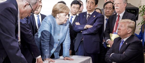 Bức ảnh Merkel và Trump ở hội nghị thượng đỉnh G7 - Sputnik Việt Nam