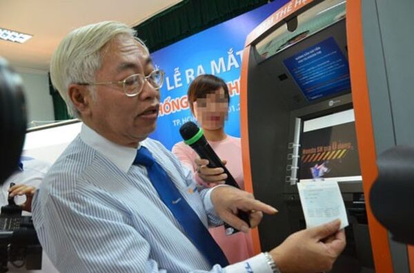 Nguyên tổng giám đốc DongA Bank Trần Phương Bình - Sputnik Việt Nam