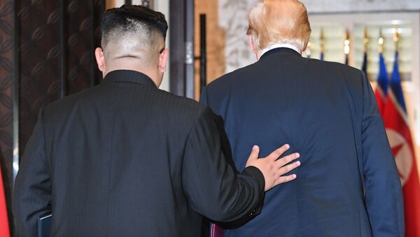 Kim Jong-un và Donald Trump - Sputnik Việt Nam