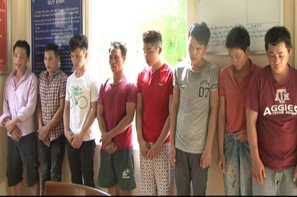 Một số đối tượng bị bắt do tham gia gây rối  Hơn 200 đối tượng đã bị bắt, giữ phục vụ công tác điều tra. Hầ - Sputnik Việt Nam