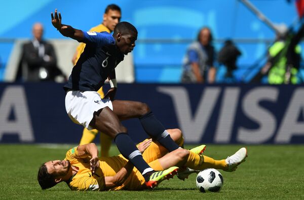 Bóng đá. World Cup-2018. Trận đấu giữa hai đội tuyển Pháp và Australia - Sputnik Việt Nam