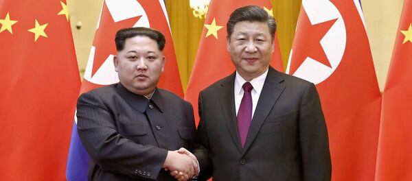 Chủ tịch CHND Trung Hoa Tập Cận Bình và lãnh đạo CHDCND Triều Tiên Kim Jong Un tại Bắc Kinh Chủ tịch CHND Trung Hoa Tập Cận Bình và lãnh đạo CHDCND Triều Tiên Kim Jong Un tại Bắc Kinh - Sputnik Việt Nam