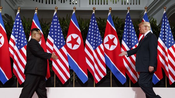 Kim Jong-un và Donald Trump - Sputnik Việt Nam