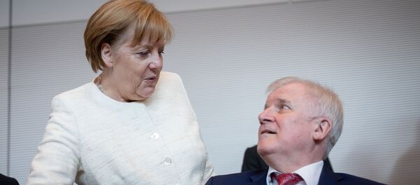 Angela Merkel và Horst Seehofer Angela Merkel và Horst Seehofer - Sputnik Việt Nam