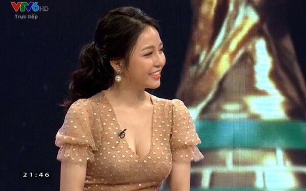 Bức ảnh cô gái tên Trâm Anh được chia sẻ nhiều sau trận Iran - Morocco Bức ảnh cô gái tên Trâm Anh được chia sẻ nhiều sau trận Iran - Morocco - Sputnik Việt Nam