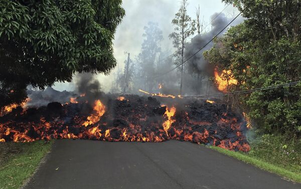 Vùng núi lửa Kilauea đang phun trào tại Hawaii - Sputnik Việt Nam