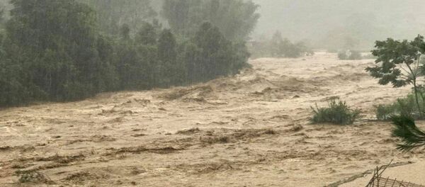 Lũ cuồn cuộn ở Lai Châu. - Sputnik Việt Nam