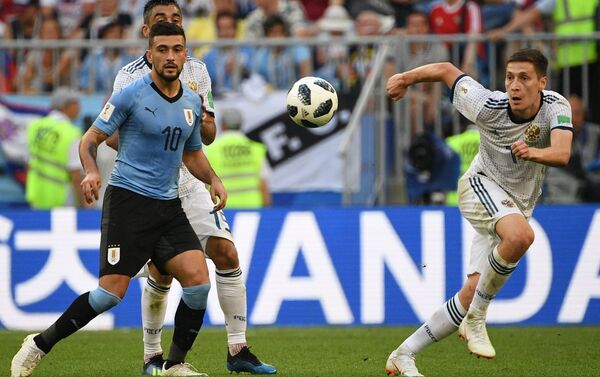 Trận đấu World Cup giữa Uruguay và Nga - Sputnik Việt Nam