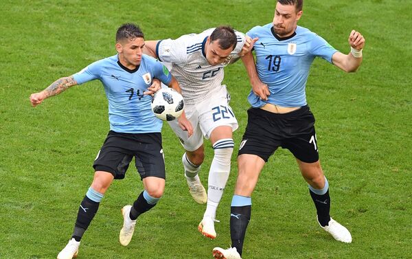 Trận đấu World Cup giữa Uruguay và Nga - Sputnik Việt Nam