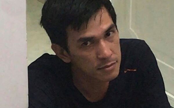 Gương mặt thất thần của kẻ ngáo đá nhẫn tâm giết vợ. - Sputnik Việt Nam