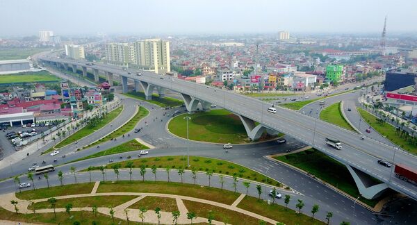 Nút giao Long Biên - một trong những dự án theo hình thức đối tác công tư của Hà Nội.  - Sputnik Việt Nam