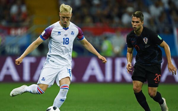 Trận đấu vòng bảng World Cup giữa đội tuyển Iceland và Croatia - Sputnik Việt Nam