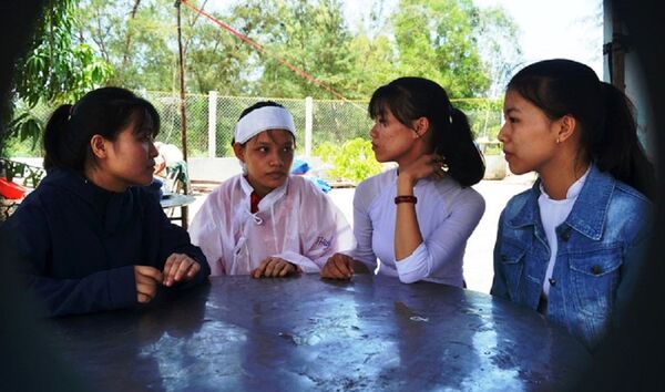 Bè bạn cùng trang lứa chia buồn sau mất mát quá lớn của Thủy - Sputnik Việt Nam