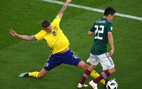 Trận đấu vòng bảng World Cup giữa đội tuyển Mexico và Thụy Điển - Sputnik Việt Nam