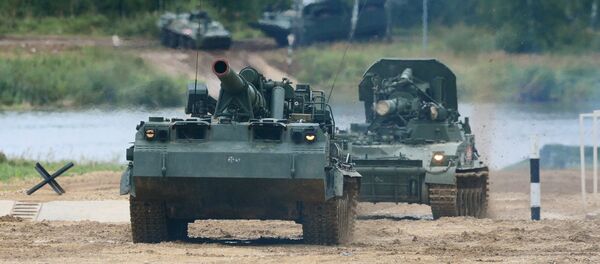 Khẩu pháo tự hành 2S4 Tulpan và 2S7M Malka - Sputnik Việt Nam