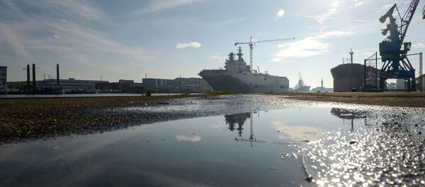 Tàu chở trực thăng Sevastopol loại Mistral - Sputnik Việt Nam