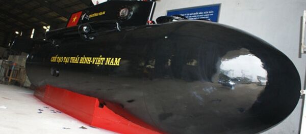 Tàu ngầm Trường Sa 2 sẽ có hình dáng giống tàu ngầm Trường Sa 1 và có thể chở được 4 người. Tàu ngầm Trường Sa 2 sẽ có hình dáng giống tàu ngầm Trường Sa 1 và có thể chở được 4 người. - Sputnik Việt Nam