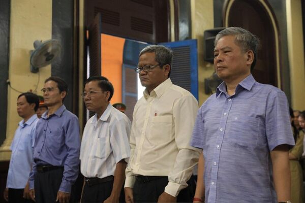 Các bị cáo nghe tuyên án - Sputnik Việt Nam