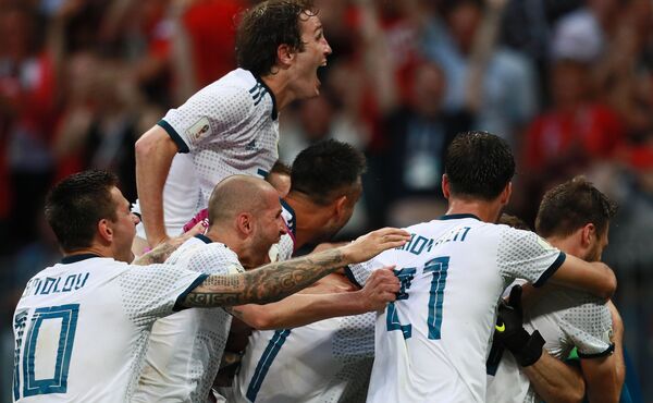 Trận đấu World Cup giữa đội tuyển Tây Ban Nha và Liên Bang Nga Trận đấu World Cup giữa đội tuyển Tây Ban Nha và Liên Bang Nga - Sputnik Việt Nam