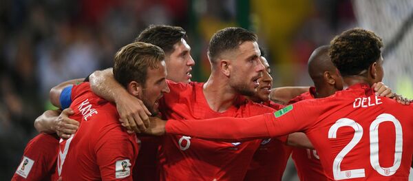 Trận đấu World Cup giữa đội tuyển Colombia và Anh - Sputnik Việt Nam