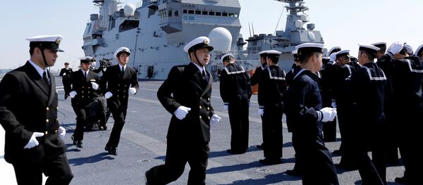 Tàu sân bay trực thăng DDH-184 Kaga của Nhật Bản tại cảng Yokohama - Sputnik Việt Nam