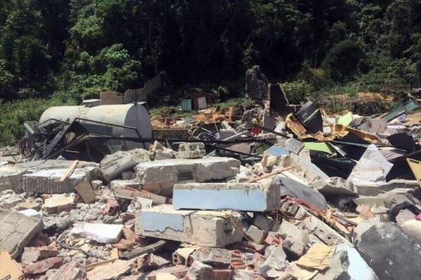 Sào huyệt ma túy nơi ông trùm Nguyễn Thanh Tuân trú ngụ bị san phẳng. Sào huyệt ma túy nơi ông trùm Nguyễn Thanh Tuân trú ngụ bị san phẳng. - Sputnik Việt Nam