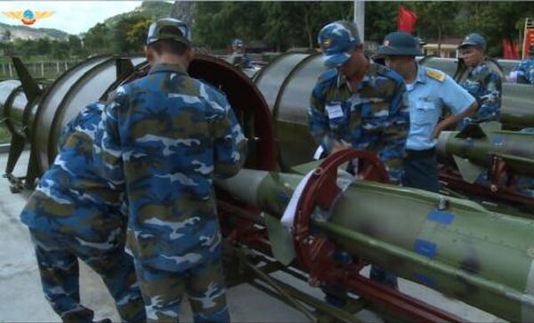 Tên lửa C-125M trong cuộc diễn tập - Sputnik Việt Nam