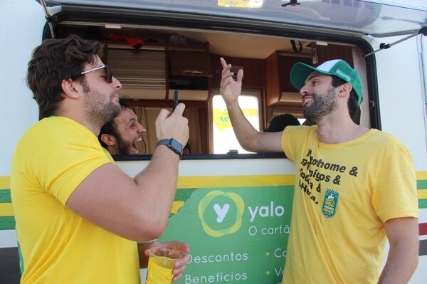 Những người hâm mộ Brazil  - Sputnik Việt Nam