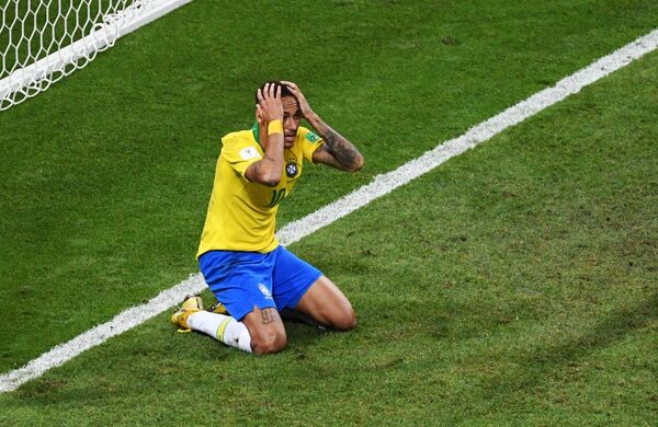 Trận đấu vòng tứ kết giữa đội tuyển Brazil và đội tuyển Bỉ - Sputnik Việt Nam