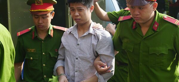 bị cáo Nguyễn Hữu Tình bị cáo Nguyễn Hữu Tình - Sputnik Việt Nam