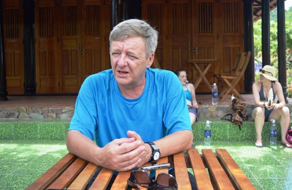 Ông Howard Limbert, người đầu tiên khám phá hang Sơn Đoòng cùng 500 hang động tại Việt Nam. - Sputnik Việt Nam