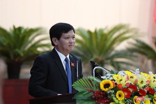  Ông Nguyễn Nho Trung-Phó Chủ tịch HĐND TP Đà Nẵng phát biểu khai mạc phiên họp - Sputnik Việt Nam