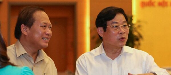 Ông Trương Minh Tuấn (trái) và ông Nguyễn Bắc Son Ông Trương Minh Tuấn (trái) và ông Nguyễn Bắc Son - Sputnik Việt Nam