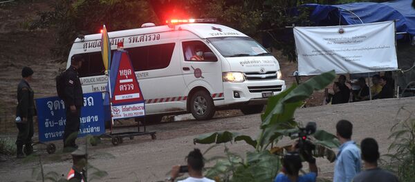 Thái Lan tìm thấy đội bóng thiếu niên mất tích 9 ngày trong hang động - Sputnik Việt Nam