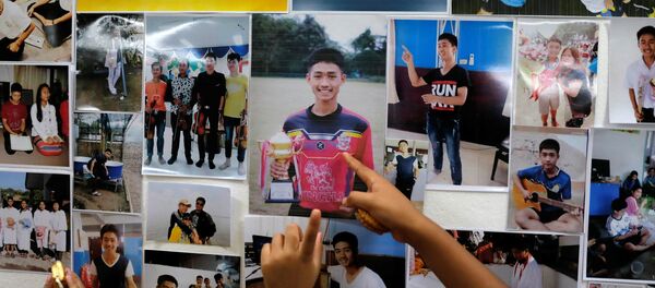 Thái Lan tìm thấy đội bóng thiếu niên mất tích 9 ngày trong hang động - Sputnik Việt Nam