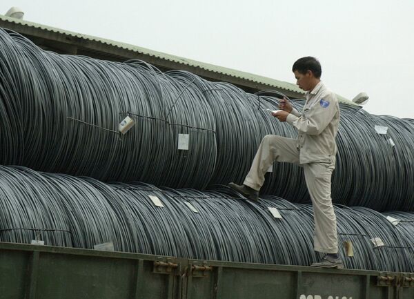 Thép là mặt hàng nhiều nguy cơ nếu Trung Quốc lợi dụng chính sách tạm nhập tái xuất của Việt Nam để tràn vào - Sputnik Việt Nam