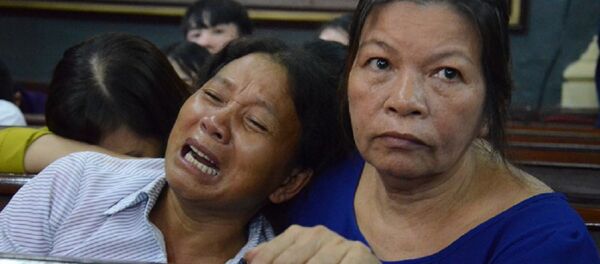 Gia đình bị hại khóc nấc tại tòa - Sputnik Việt Nam