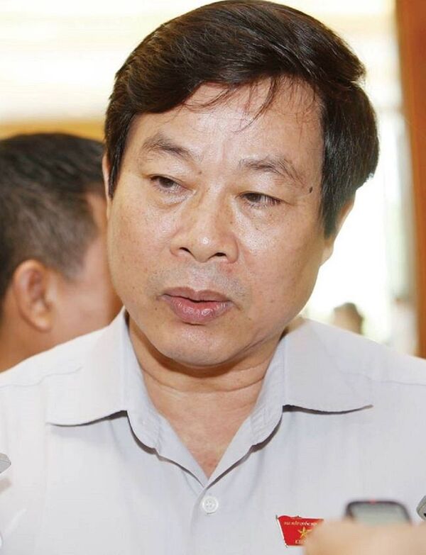 Đề nghị Ban chấp hành T.Ư xem xét thi hành kỷ luật nghiêm minh nguyên Bộ trưởng TT&TT Nguyễn Bắc Son.      - Sputnik Việt Nam