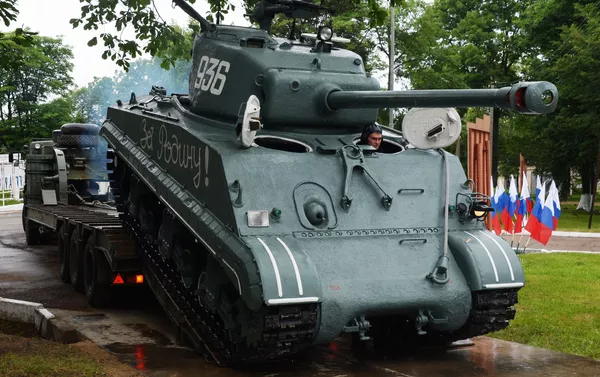 Quân nhân Primorye phục chế xe tăng Sherman thời Chiến tranh Vệ quốc Vĩ đại Quân nhân Primorye phục chế xe tăng Sherman thời Chiến tranh Vệ quốc Vĩ đại - Sputnik Việt Nam