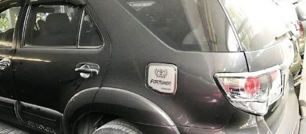 Ô tô Toyota Fortuner được thanh lý với giá 600 triệu đồng - Sputnik Việt Nam