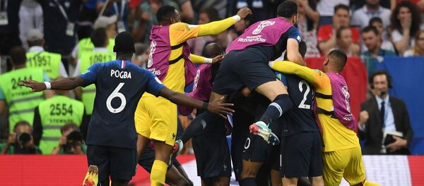 Trận đấu chung kết của FIFA World Cup giữa đội tuyển Pháp và đội tuyển Croatia - Sputnik Việt Nam
