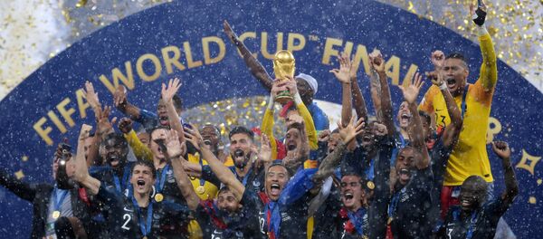 Lễ long trọng trao giải thưởng cho các cầu thủ của World Cup 2018 - Sputnik Việt Nam