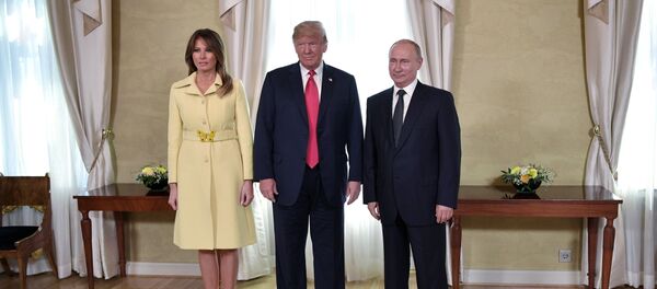 Cuộc gặp gỡ giữa Vladimir Putin Donald và Malania Trump - Sputnik Việt Nam