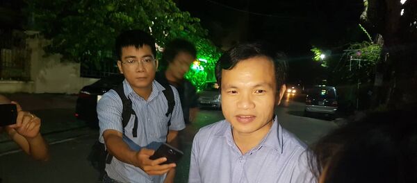Ông Mai Văn Trinh trả lời báo chí về vụ việc điểm thi bất thường ở tỉnh Hà Giang lúc gần 1h sáng ngày 17/7. - Sputnik Việt Nam