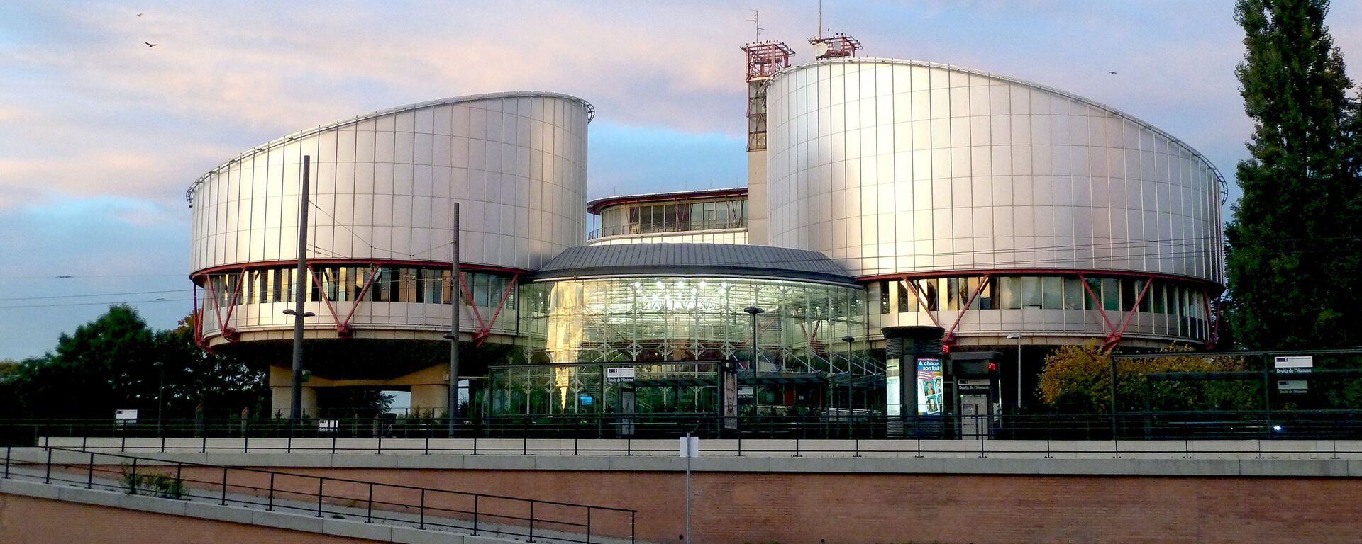 Công ước châu Âu về Nhân quyền  - Sputnik Việt Nam, 1920, 13.03.2025