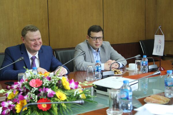 Đại diện REC tại Lễ ký kết - Sputnik Việt Nam