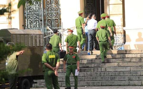 Lực lượng chức năng thắt chặt an ninh - Sputnik Việt Nam